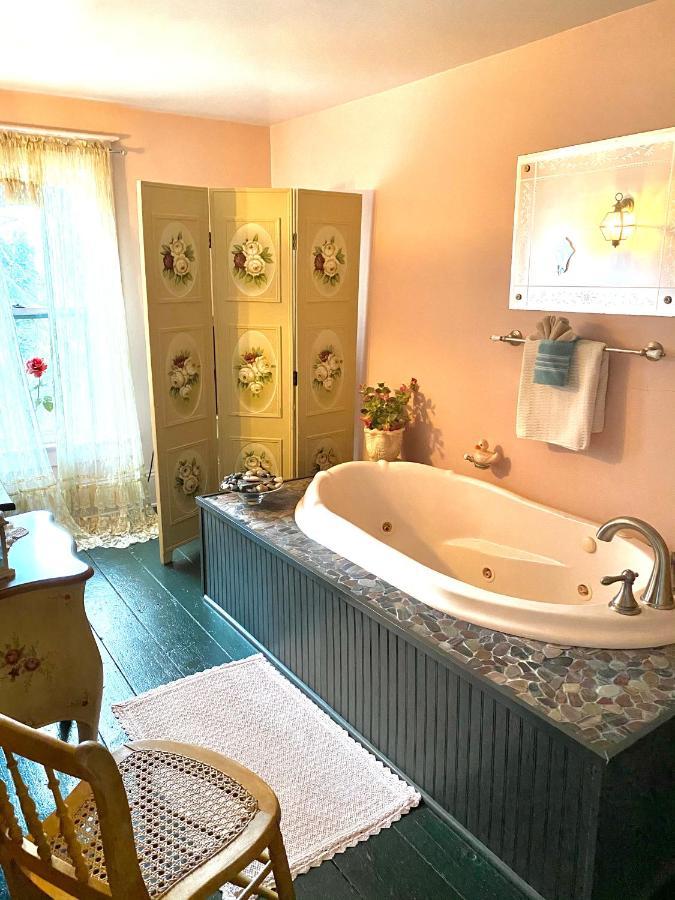 קאנאנדאיגואה The Bella Ella Bed And Breakfast מראה חיצוני תמונה