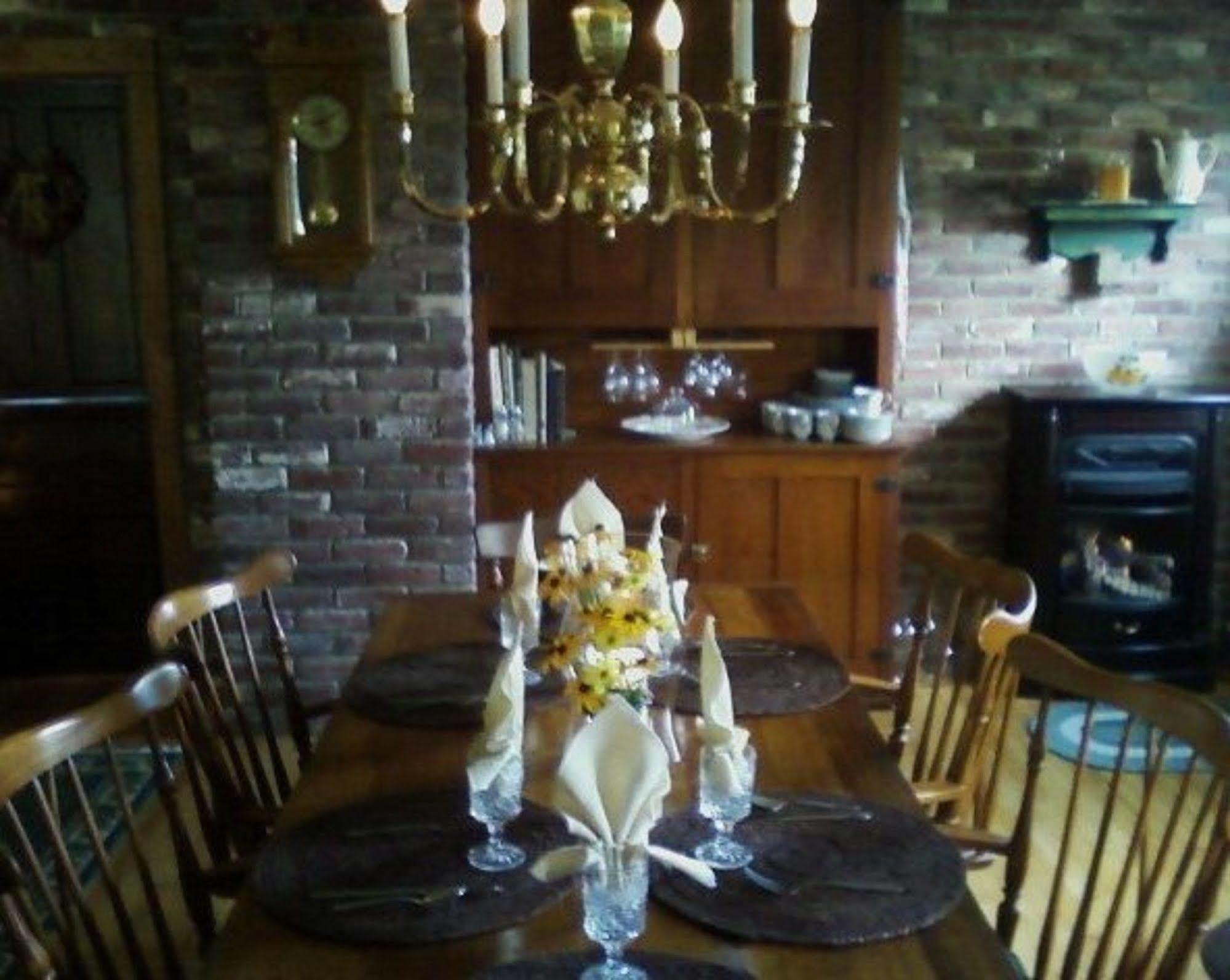 קאנאנדאיגואה The Bella Ella Bed And Breakfast מראה חיצוני תמונה
