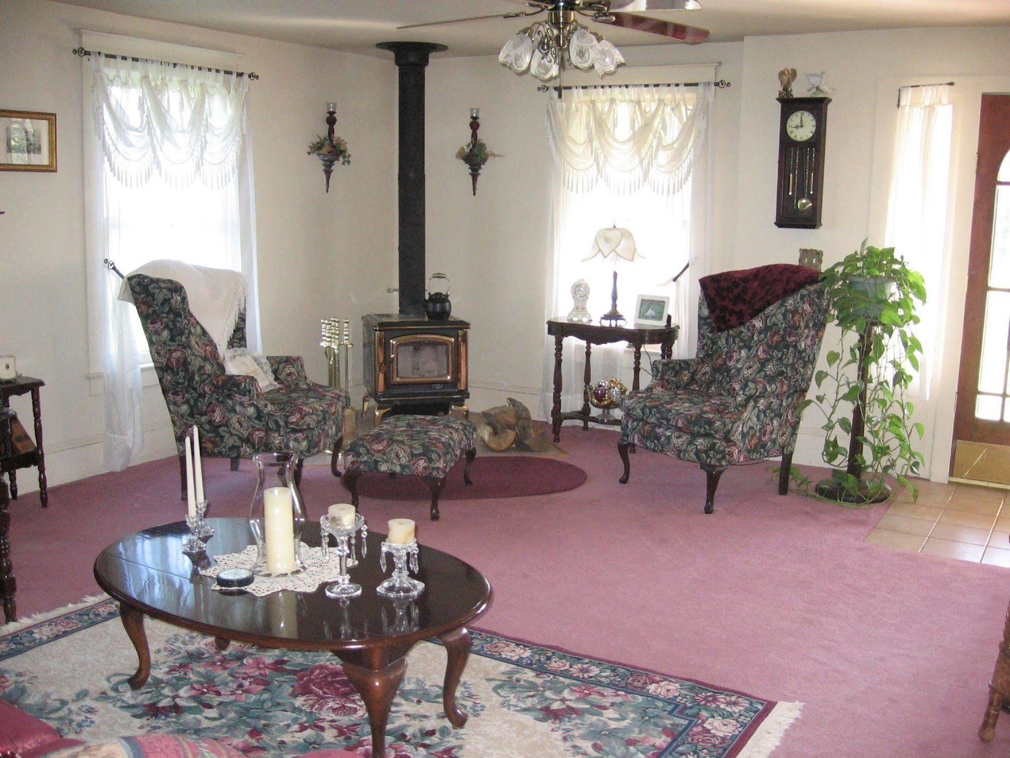 קאנאנדאיגואה The Bella Ella Bed And Breakfast מראה חיצוני תמונה
